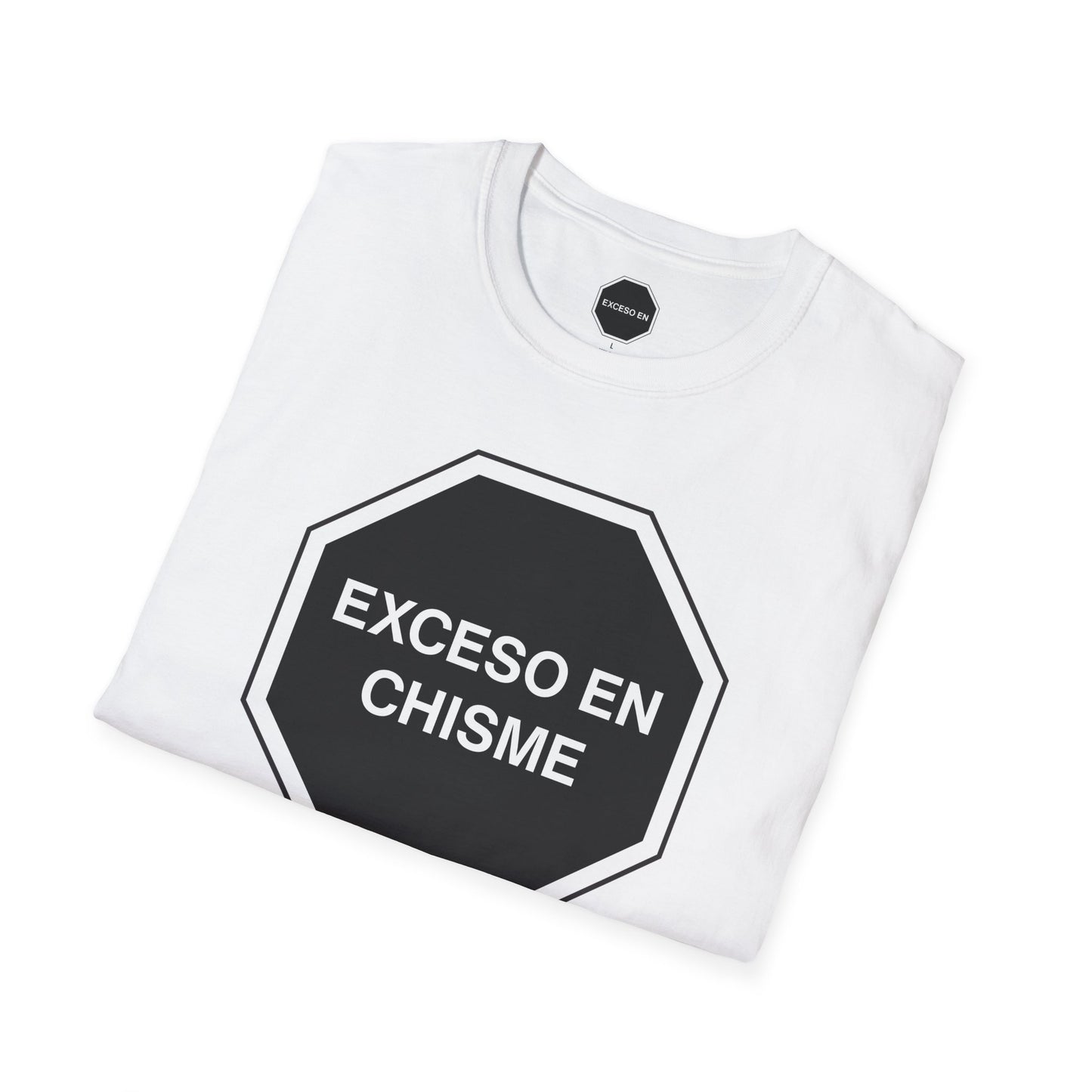 EXCESO EN CHISME – Camiseta gráfica unisex Softstyle | EXCESO EN™